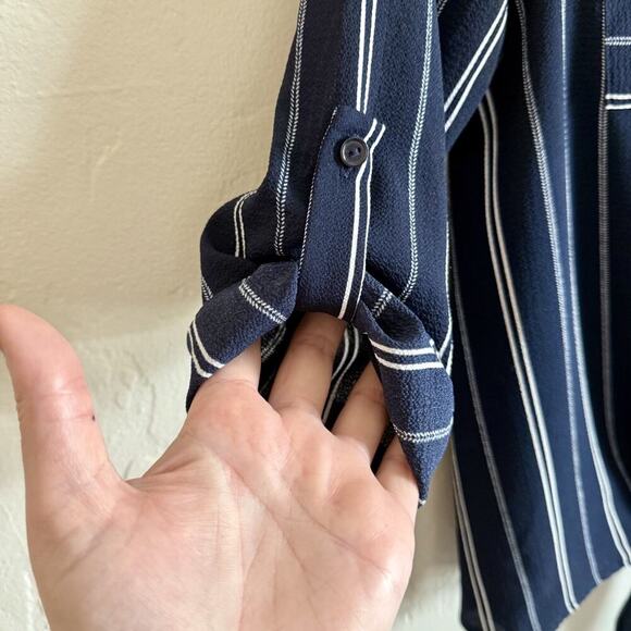 Monteau Los Angeles Size Large Juniors Blouse - Navy Striped Pockets Tie Front - Picture 4 of 9